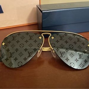 Louis Vuitton Unisex Aviator Sunglasses